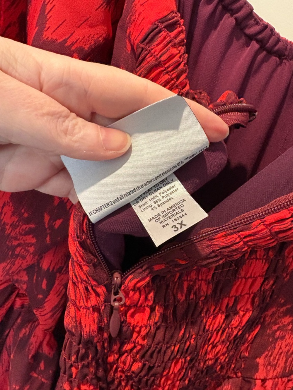 Vixen by Micheline Pitt Red and Dark Red Patterned Puff-Sleeve Midi Dress - Picture 4 of 5